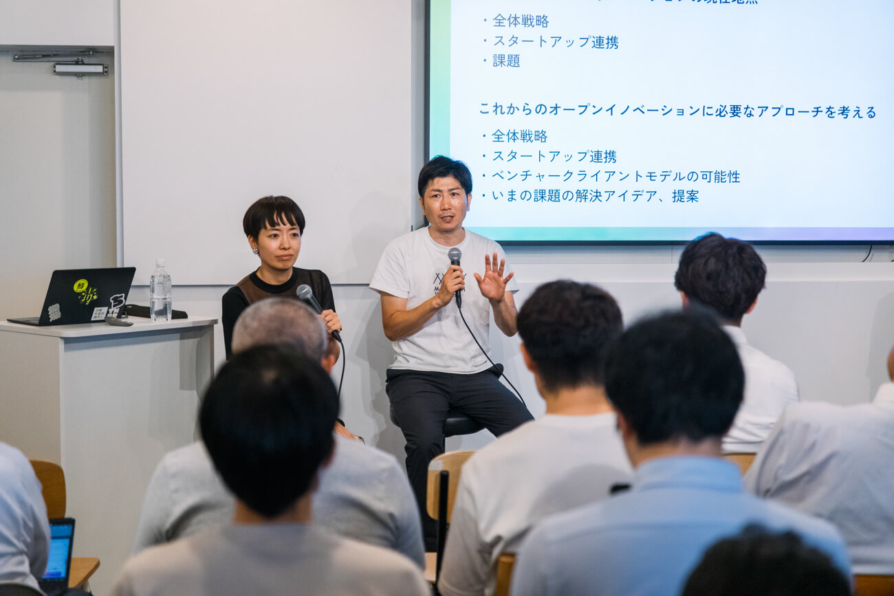 登壇者であるMonozukuri Ventures代表の牧野成将さんが話している様子の写真
