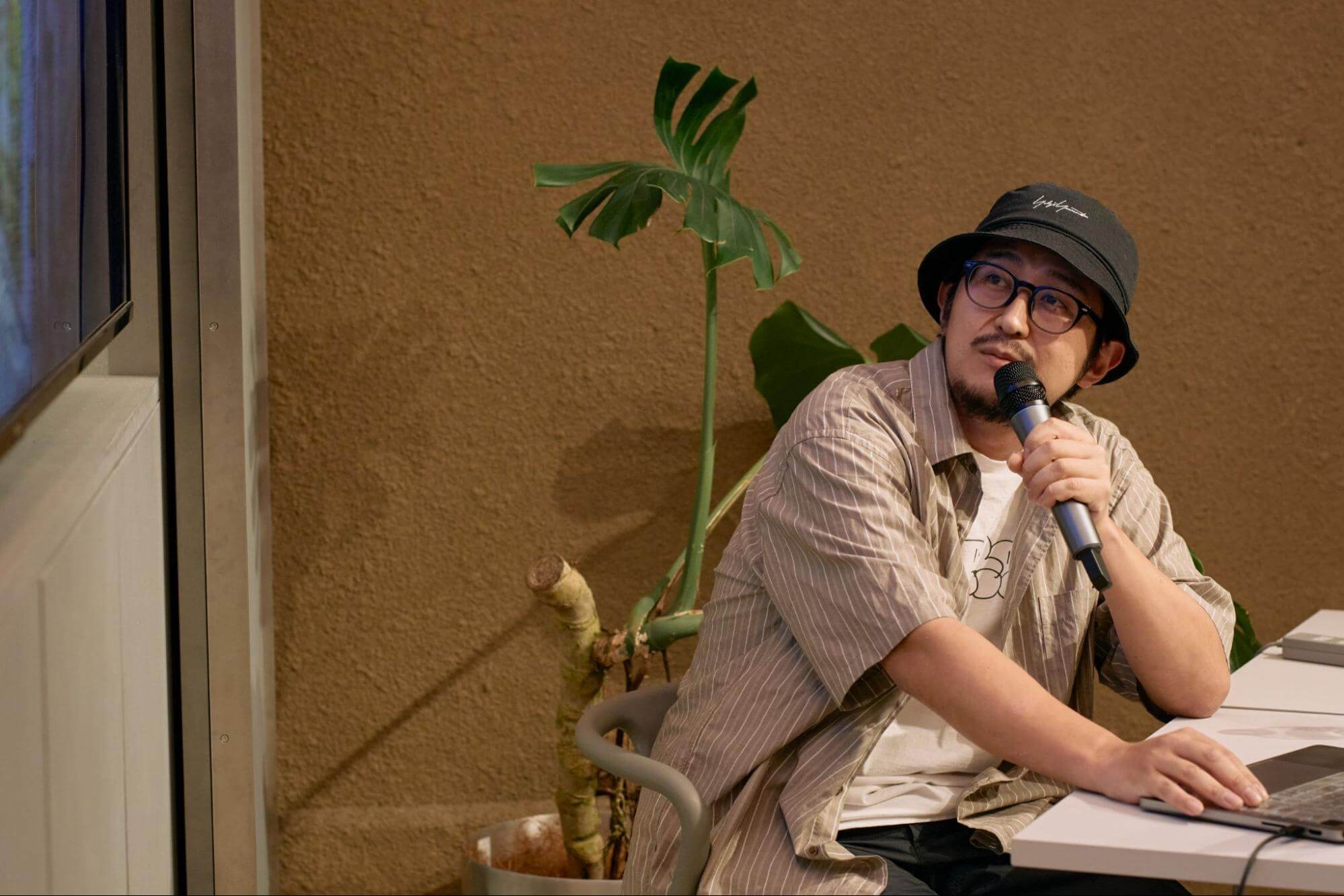 登壇する上ノ薗