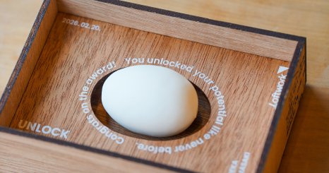 個人の創造性の開花が、組織の可能性をひらいていく ──社内表彰『UNLOCK AWARD』を終えて 