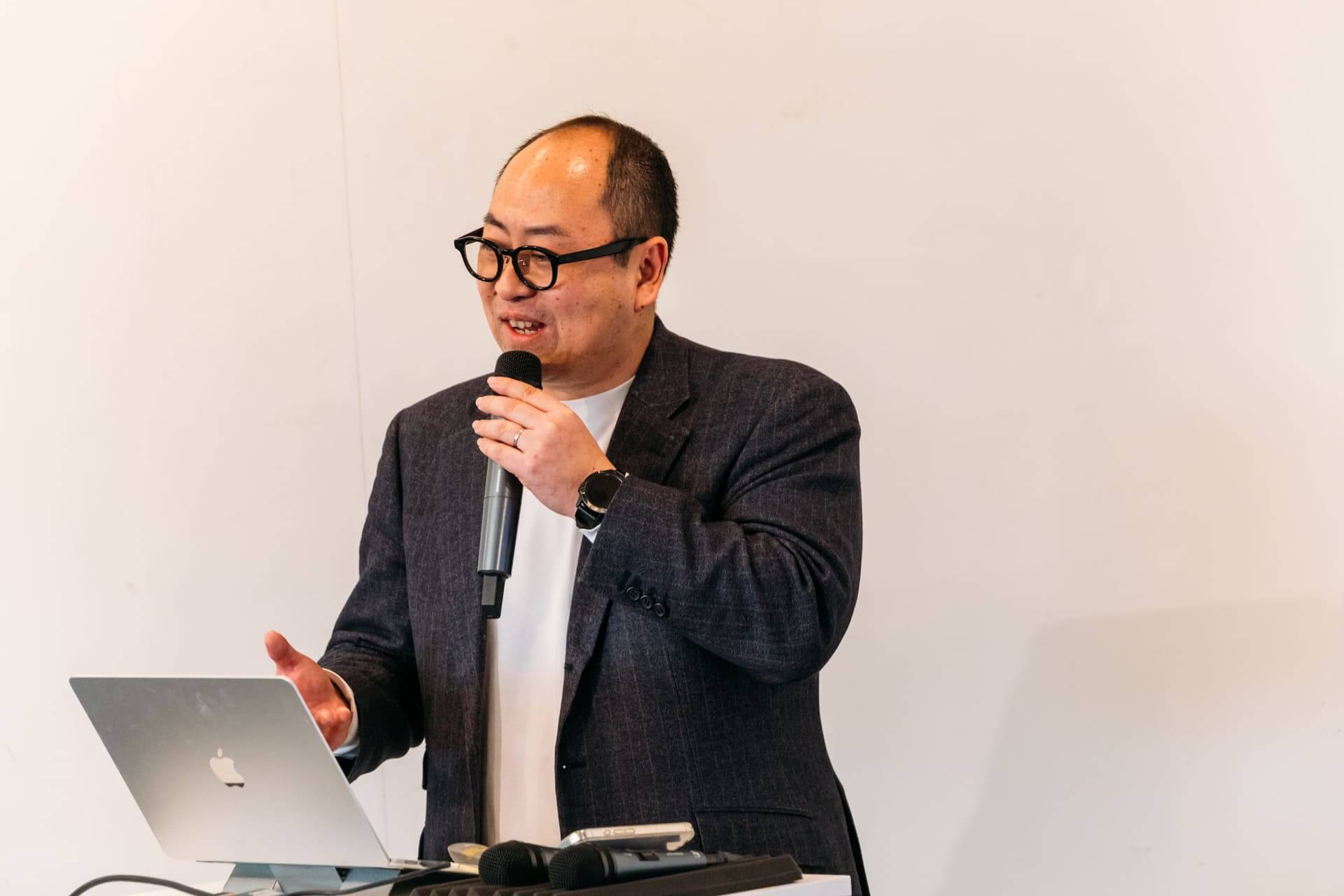 渋谷キューズ エグゼクティブディレクター　野村 幸雄さんが登壇する様子