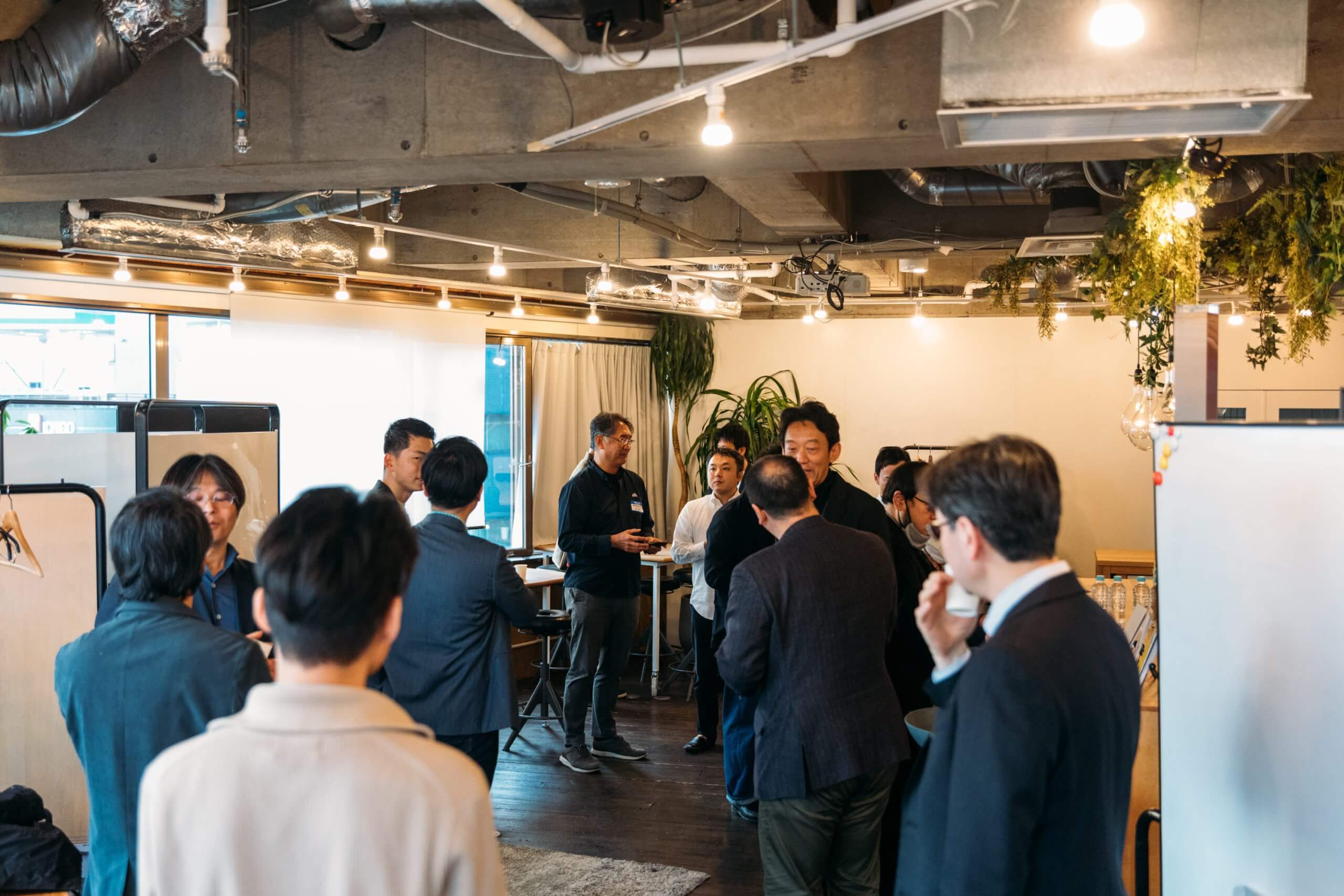 大学の未来 #4「大学施設はどうカオスなイノベーション・コモンズになり得るか？」の交流会の様子