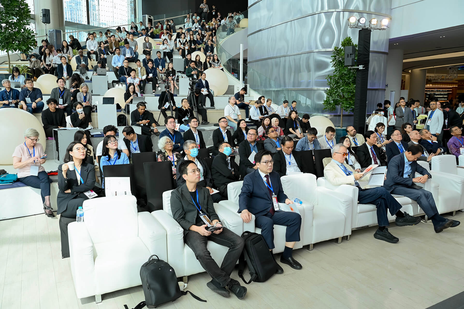 カンファレンスの様子