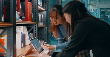 デジタルとリアルで描く、新たな本との出会い 図書空間の価値を拡張するコミュニケーション設計