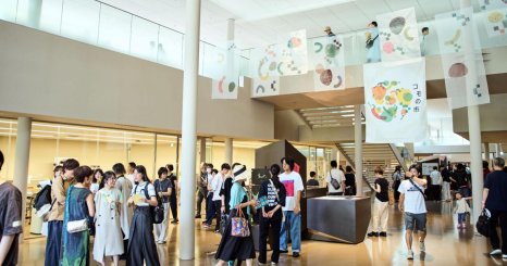 大学の知と地域の好奇心が交わる共創施設「ComoNe」。開館1周年を祝う「コモの市 #04」開催